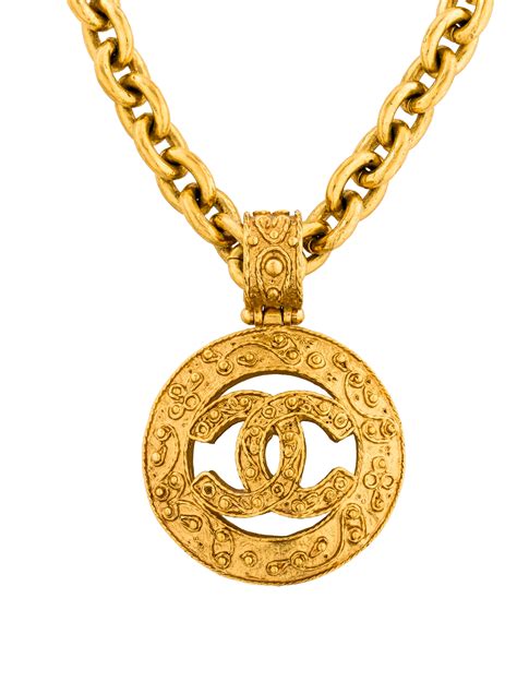 chanel kette logo gold|Chanel ring necklace.